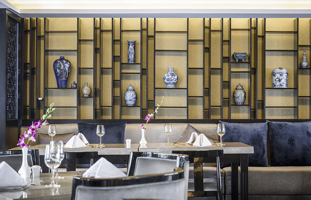 Sanctuary Yangzi Explorer Restaurant.jpg